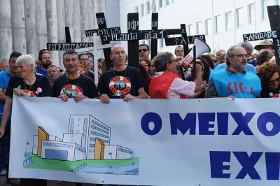 2016 06 22 ManifaContraDesmantelamentoMeixoeiro02.JPG